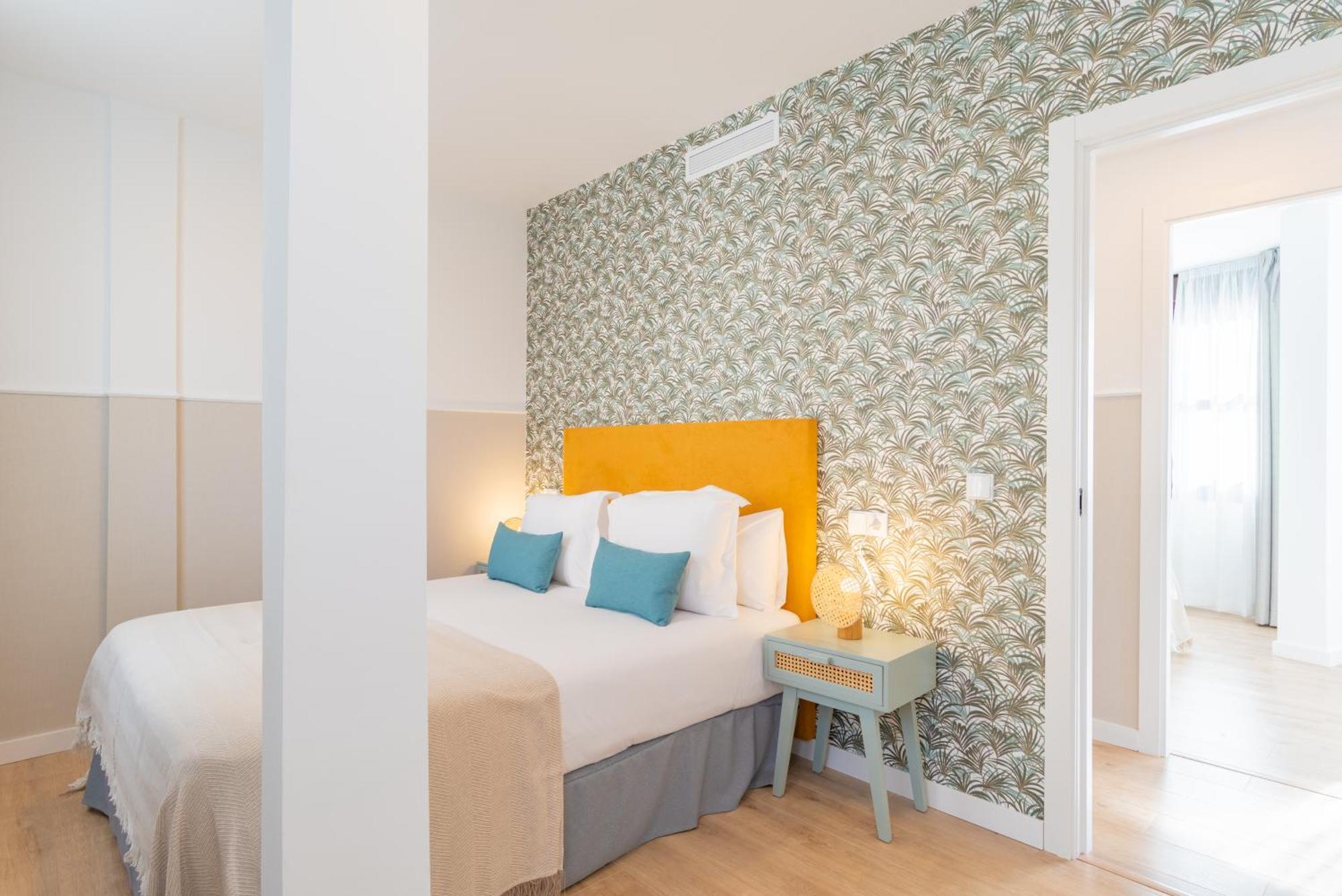 Feelathome Atarazanas Apartments Малага Екстер'єр фото