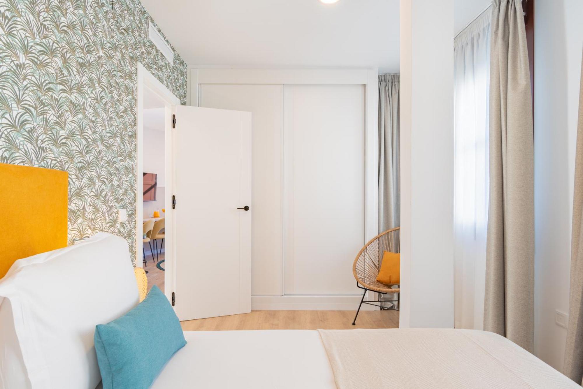 Feelathome Atarazanas Apartments Малага Екстер'єр фото