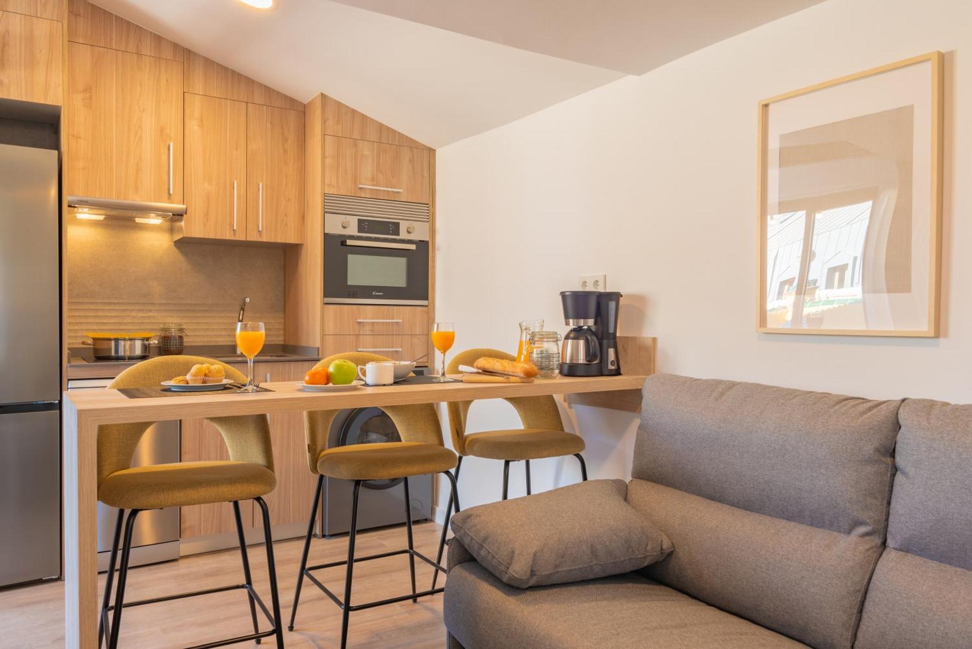 Feelathome Atarazanas Apartments Малага Екстер'єр фото