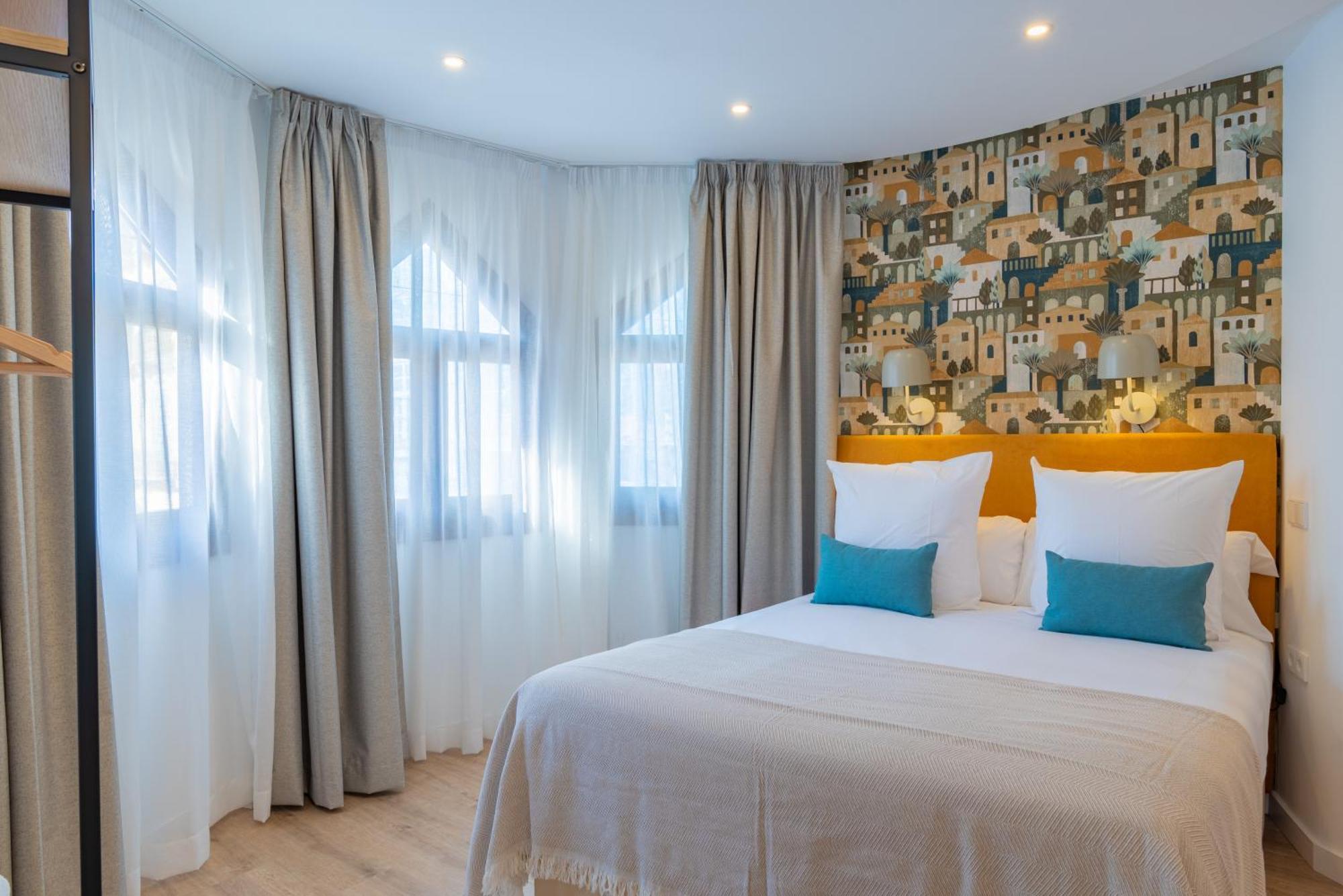 Feelathome Atarazanas Apartments Малага Екстер'єр фото