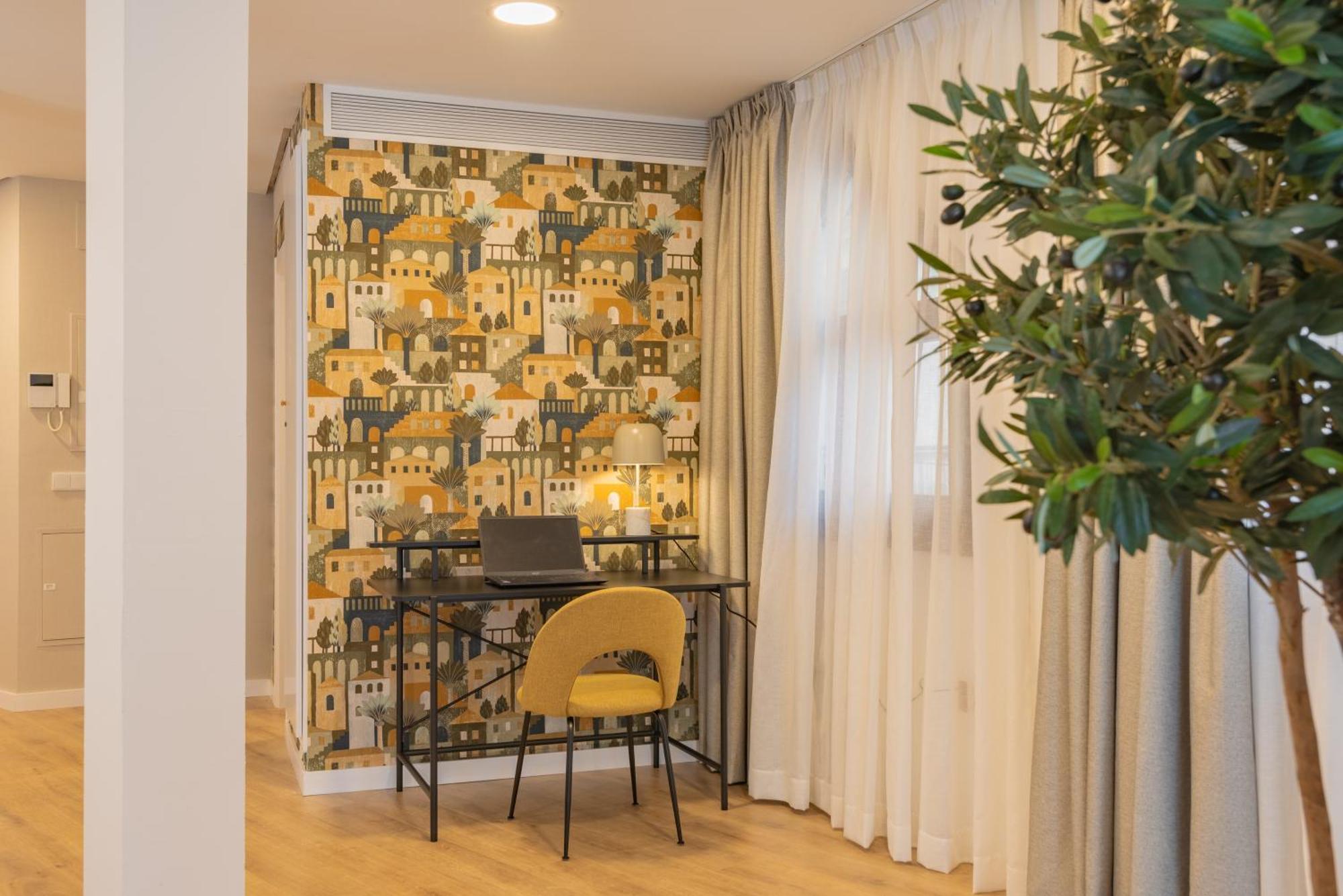 Feelathome Atarazanas Apartments Малага Екстер'єр фото